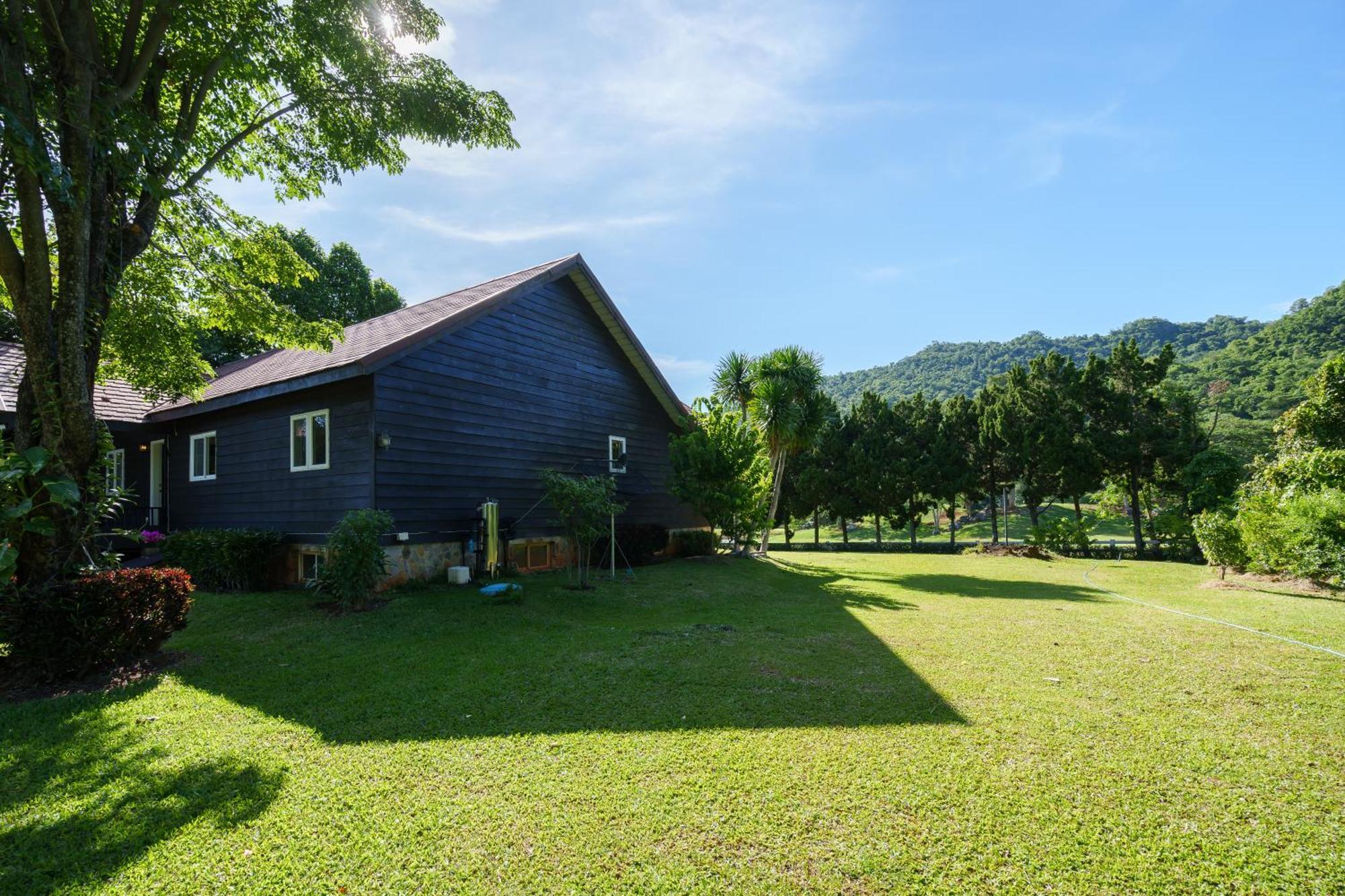 Kenora Khaoyai Retreats - Private Pool Villa Mu Si Esterno foto